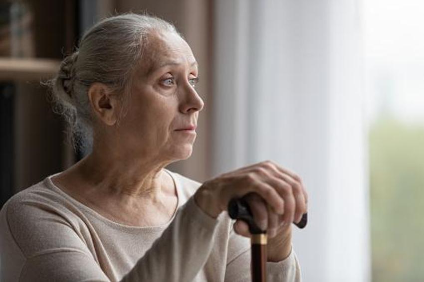 Vücudunuz Alzheimer'ı 15 yıl önceden haber veriyor! Hemen kontrol edin