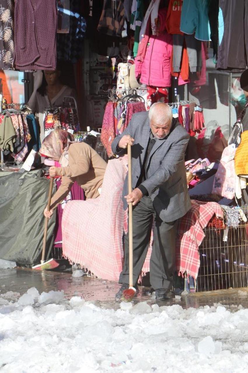 'Buz kırma timi' 30 metre yükseklikte görev başında