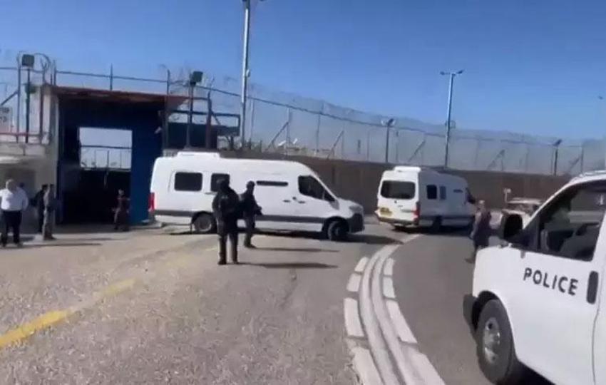 Gazze'de israil-Hamas savaşında son dakika! 4 günlük insani arada rehine takası başaldı