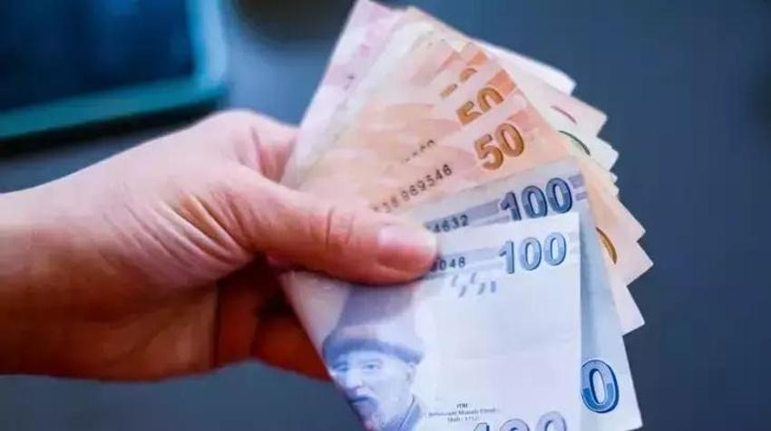 Çalışan emekliler 5000'yi ne zaman alacak, 5 bin TL ikramiye ne zaman verilecek? Emekli ikramiyesinin yatacağı tarih...