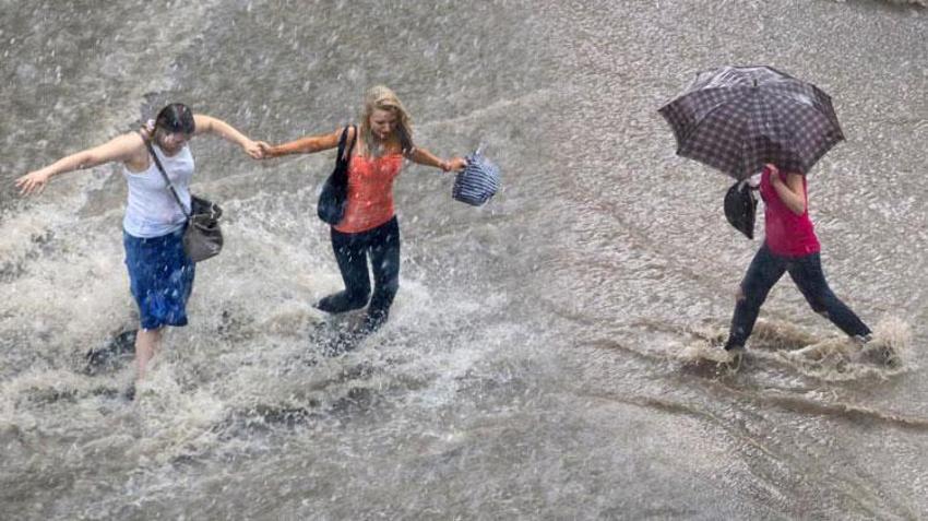 Kar, fırtına ve sağanak geri geliyor! Valilik ve AKOM uyardı, Meteoroloji 64 il için sarı ve turuncu alarmda bulundu