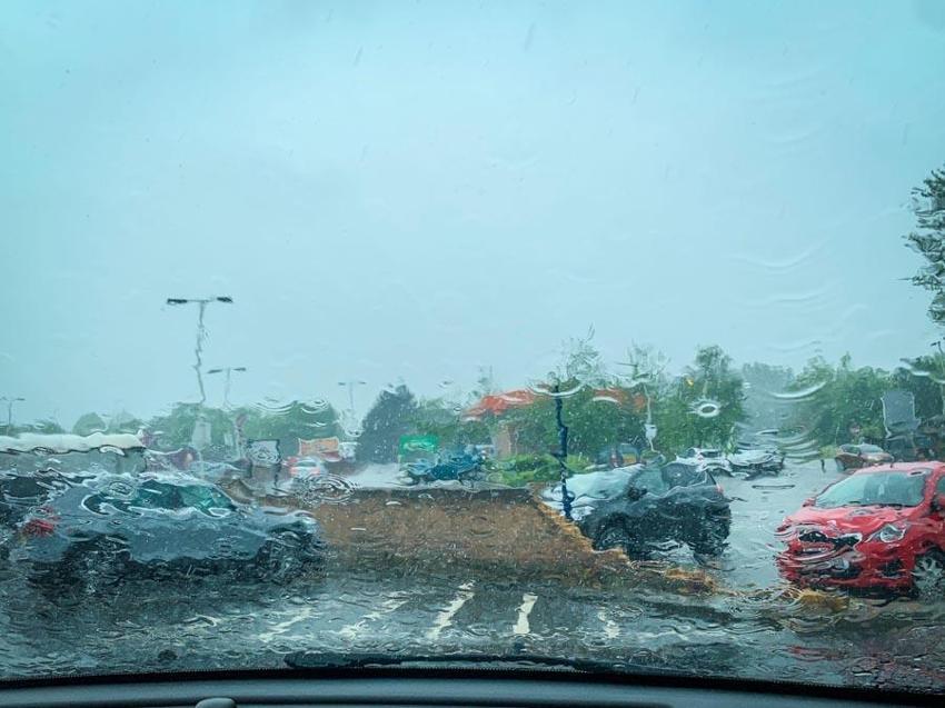 Kar, fırtına ve sağanak geri geliyor! Valilik ve AKOM uyardı, Meteoroloji 64 il için sarı ve turuncu alarmda bulundu