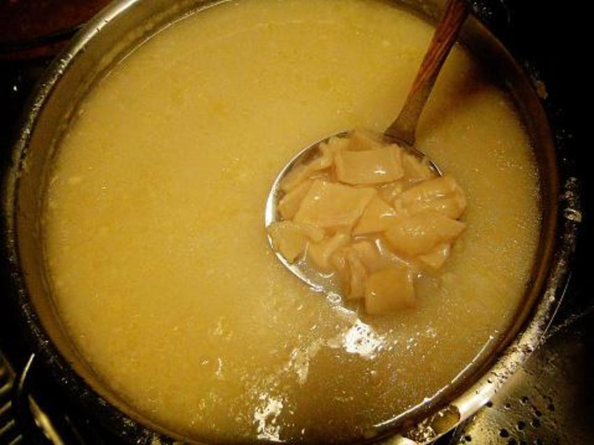 Doğal antibiyotik! Enfeksiyonun kökünü kazıyor, faydaları saymakla bitmiyor