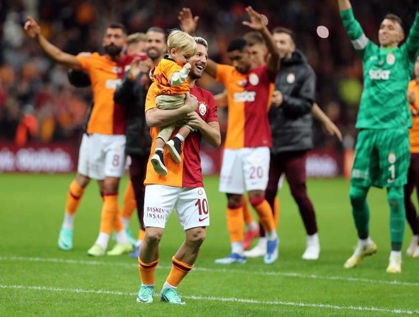 Spor yazarları, Galatasaray - Alanyaspor maçı sonrası hayran kaldı! 'Karabasan gibi'