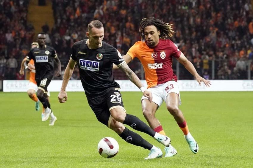 Spor yazarları, Galatasaray - Alanyaspor maçı sonrası hayran kaldı! 'Karabasan gibi'