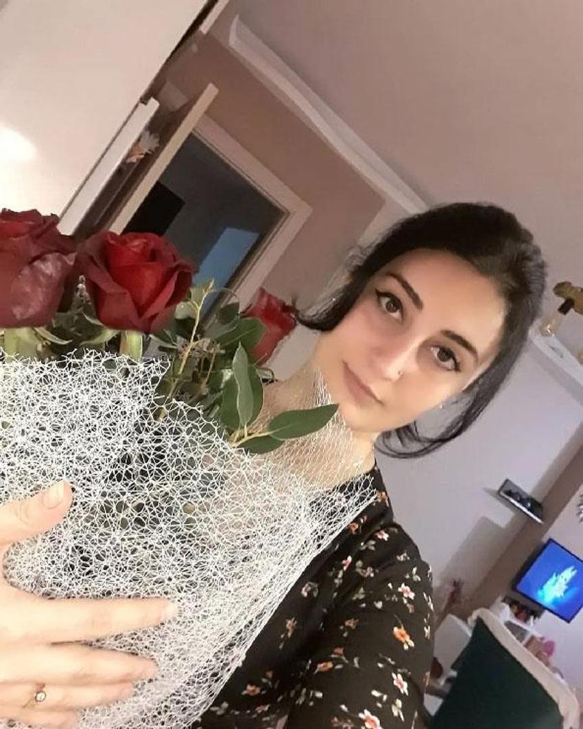 Tartışan çifte araç çarptı, geriye kalan fotoğraflar yürekleri dağladı!