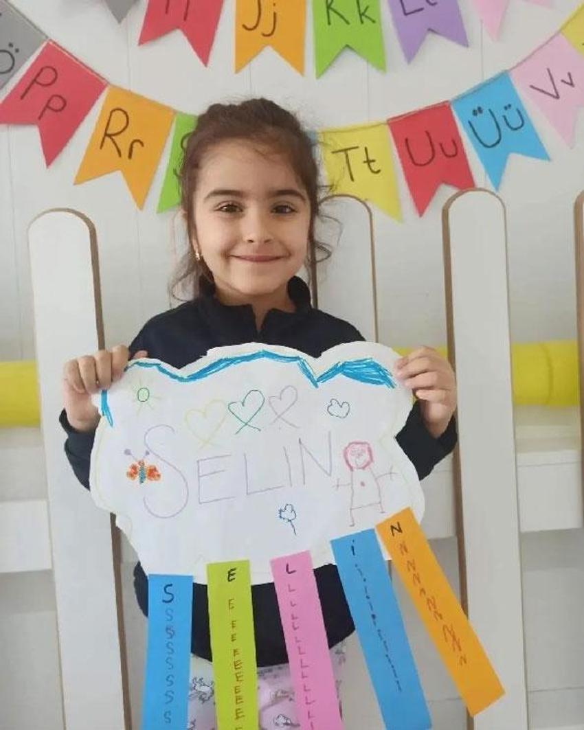 Tartışan çifte araç çarptı, geriye kalan fotoğraflar yürekleri dağladı!