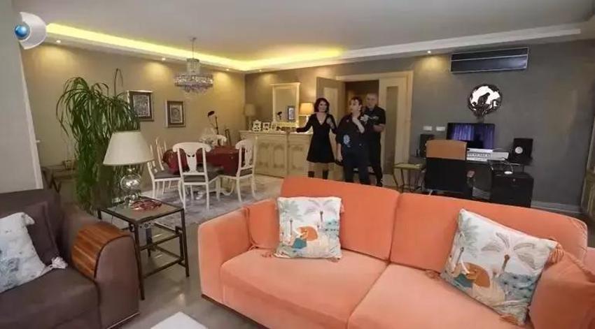 Ünlü sanatçının 4 katlı 5 odalı muhteşem villası! Çocuk parkı ve yüzme havuzu da var 