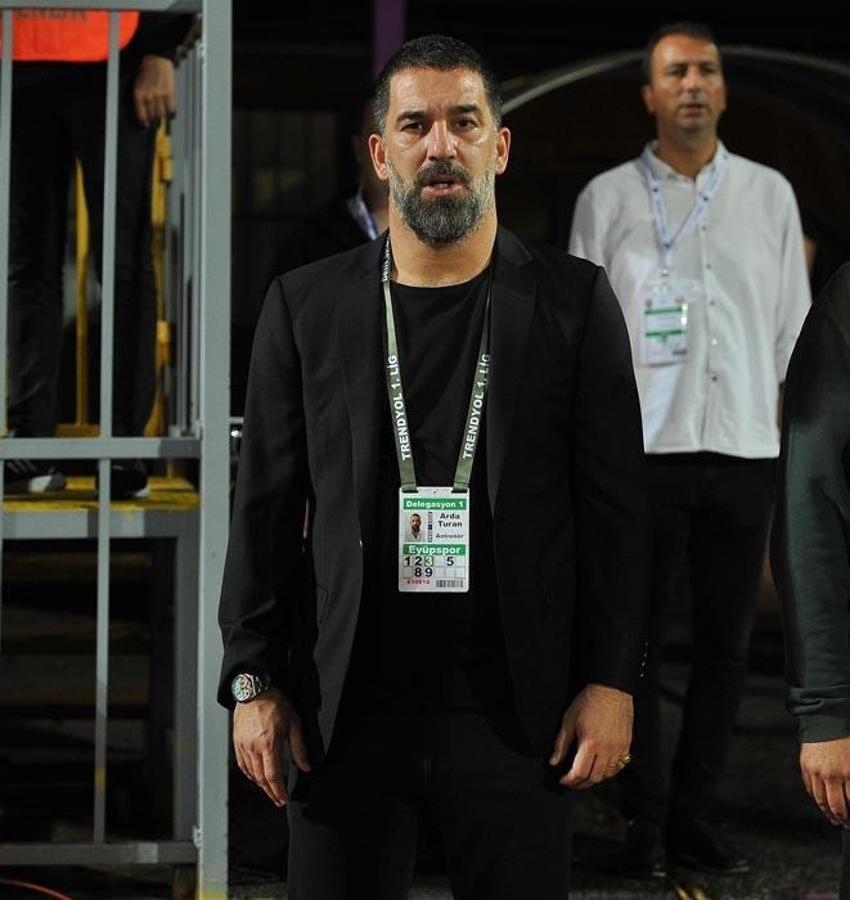 Arda Turan Seçil Erzan'a paraları kaptırdı İspanya'da manşet oldu: Kötü bir yatırım büyük bir servetin sonu olabilir...