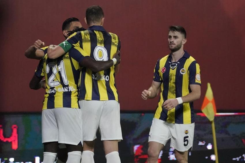 Ciddiyetten uzak dedi ve ekledi: Dzeko ve Tadic'te sürekli geriye gidiş var!
