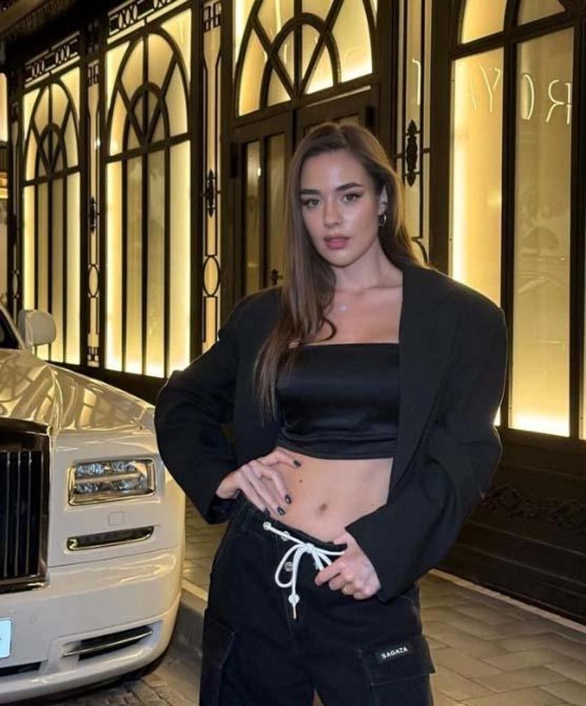 ‘Hiç estetiğim yok’ demişti! Bensu Soral’ın eski fotoğrafları gündem oldu!