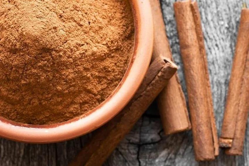 Evde kendin yap: Yılbaşına kadar 20 kilo vermek için kahveye 1 dilim ekleyin! Sadece yağdan yakıyor...