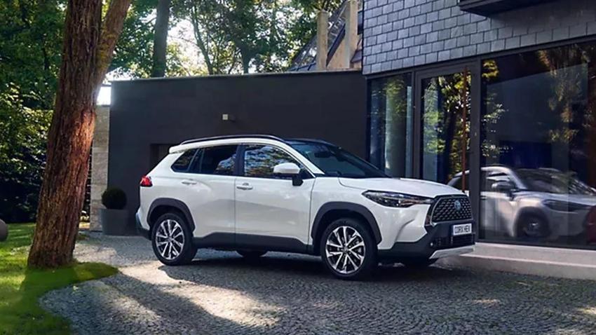 SUV modelde fiyatlar sil baştan değişti! Toyota Corolla Cross kampanyası kaçırılmaz!