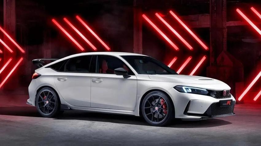 Honda Civic yıl sonu bombasını patlattı! 178 bin TL'lik indirim Civic fiyatlarını eritti!