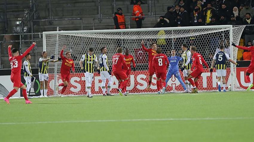 İsmail Kartal artık yeter! Hepsini sahadan sildi attı, Tadic yürüdü, Cengiz Ünder yatışta