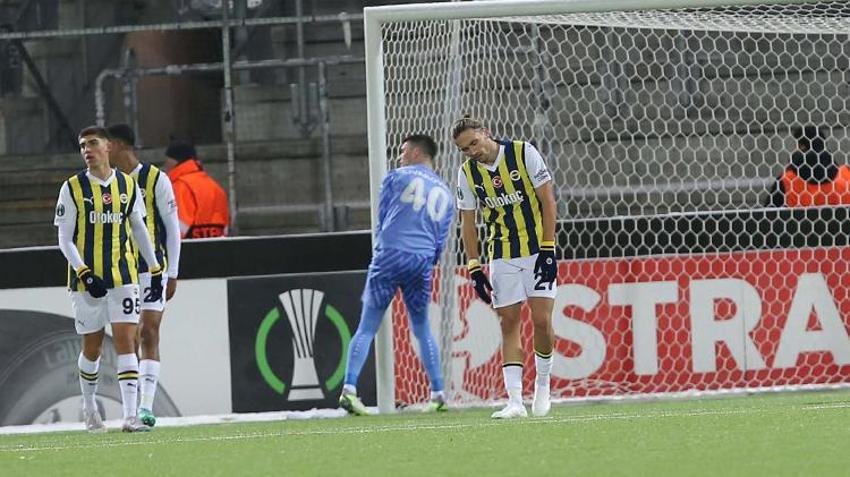 İsmail Kartal artık yeter! Hepsini sahadan sildi attı, Tadic yürüdü, Cengiz Ünder yatışta