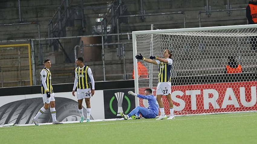 İsmail Kartal artık yeter! Hepsini sahadan sildi attı, Tadic yürüdü, Cengiz Ünder yatışta