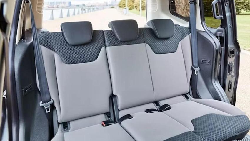 Doblocu eniştelere kötü haber! Ford Tourneo Courier fiyatları güncellendi!