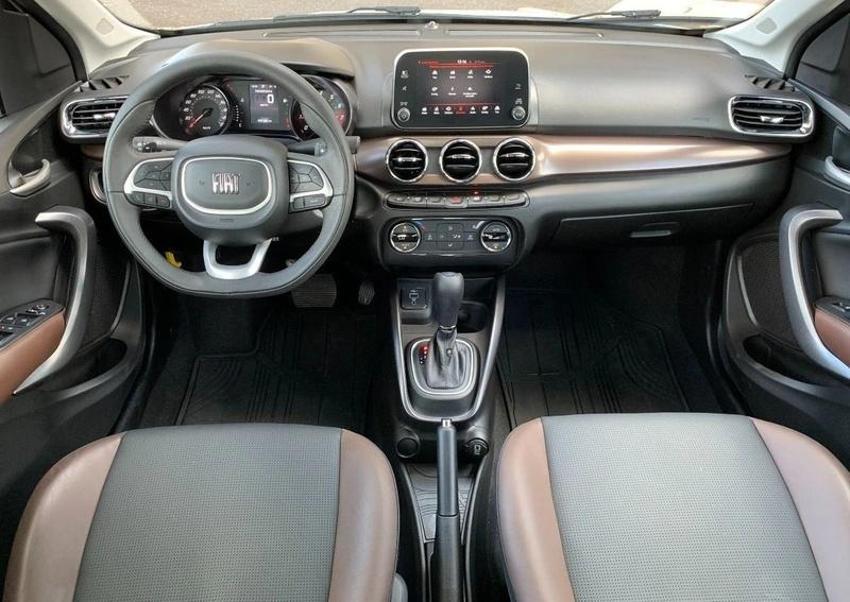 Ve Fiat Linea yeni kasayla dönüyor! 2024 fiyatıyla Linea satışa çıkıyor