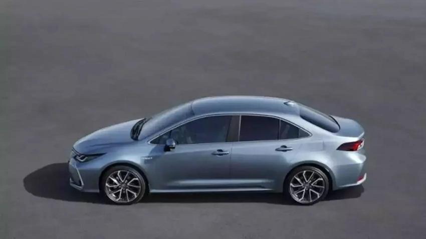 Toyota Corolla indirimin çılgınlığını 2023'ün sonunda yaptı! Bu fiyatı kimse beklemiyordu