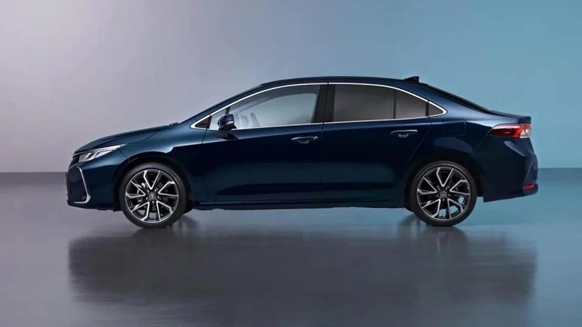 Toyota Corolla indirimin çılgınlığını 2023'ün sonunda yaptı! Bu fiyatı kimse beklemiyordu