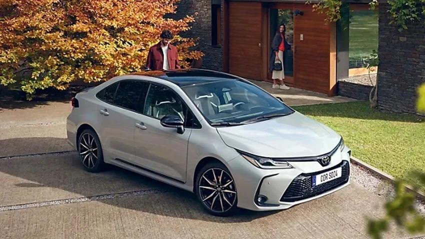 Toyota Corolla indirimin çılgınlığını 2023'ün sonunda yaptı! Bu fiyatı kimse beklemiyordu