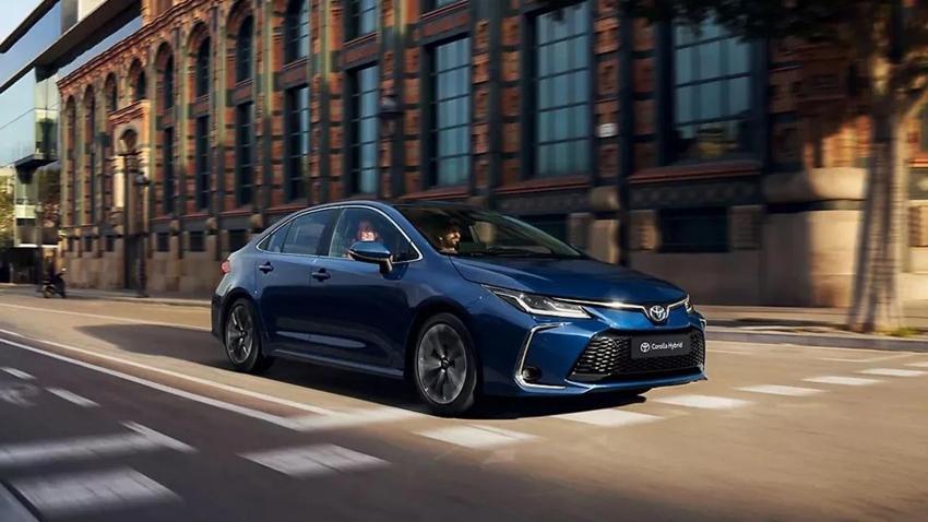Toyota Corolla indirimin çılgınlığını 2023'ün sonunda yaptı! Bu fiyatı kimse beklemiyordu