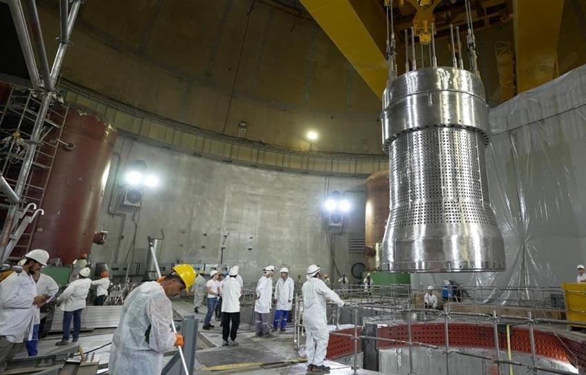 Akkuyu Nükleer Güç Santrali’nde en önemli aşama tamamlandı! 600 ton ağırlığında 19,3 metre uzunluğunda...