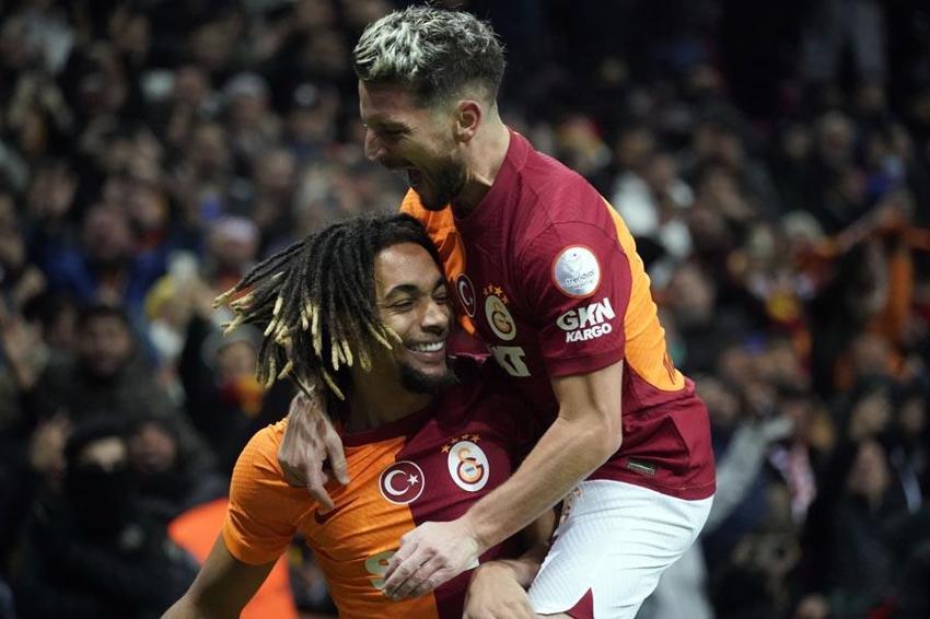 Galatasaray evinde rekora gidiyor! Adana Demirspor karşısında 3 puan 3 golle geldi