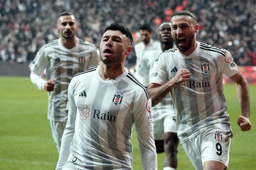 Fenerbahçe derbide Beşiktaş karşısında 3 puanı 3 golle aldı