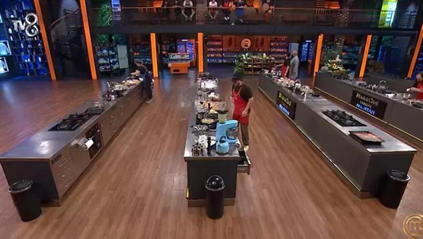 Masterchef All Star'da eleme gecesi! Şefler bile veda eden isme şaşırdı