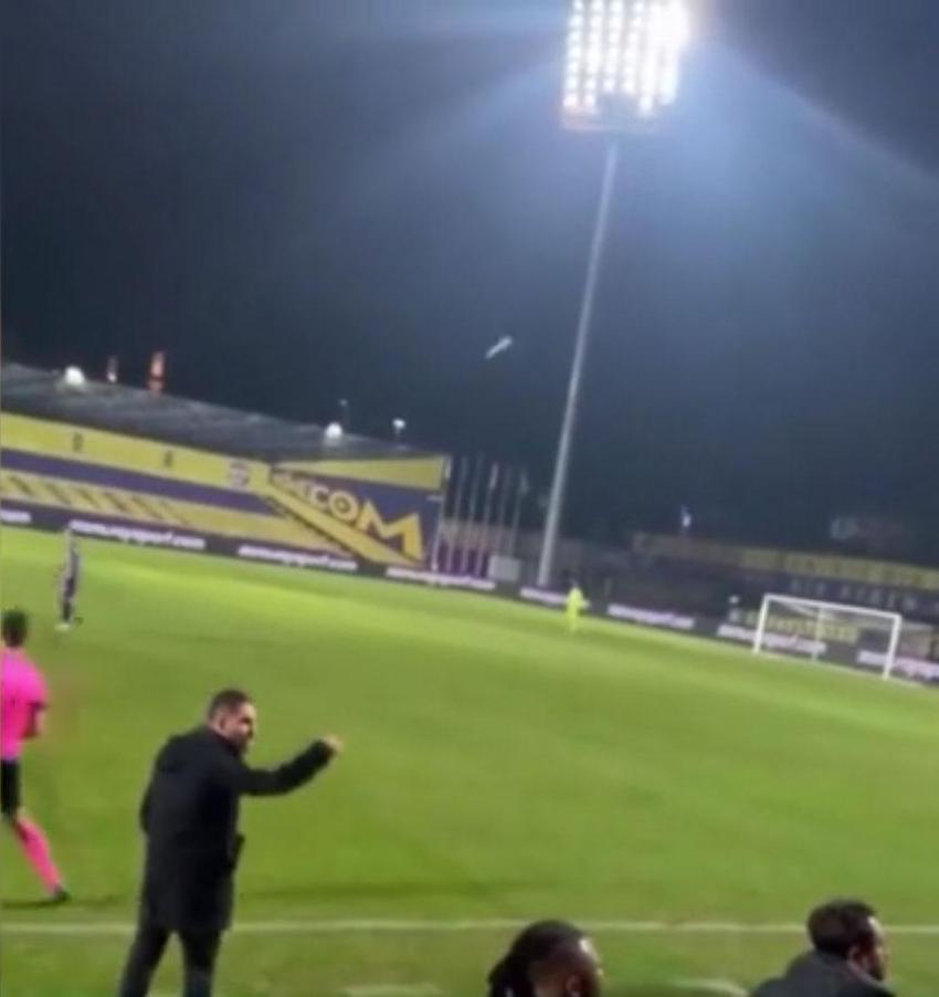 Seçil Erzan tezahüratlarına Arda Turan'dan sert tepki: Görüşeceğiz sizinle maçtan sonra...