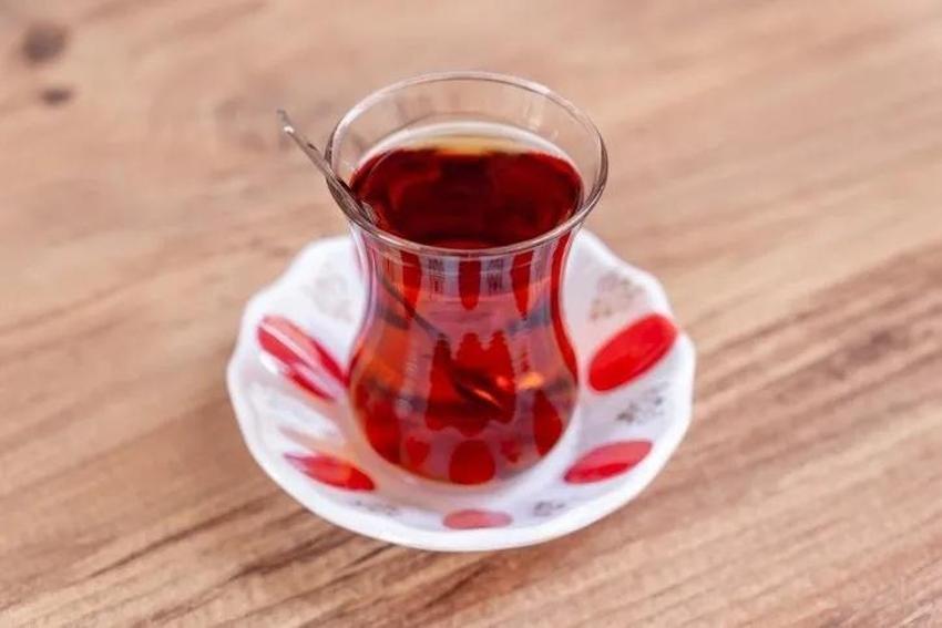Meğer kahvaltıda bomba tutuyormuşuz: Çayın yanında asla yemeyin: Sağlık sorunlarına yol açıyor