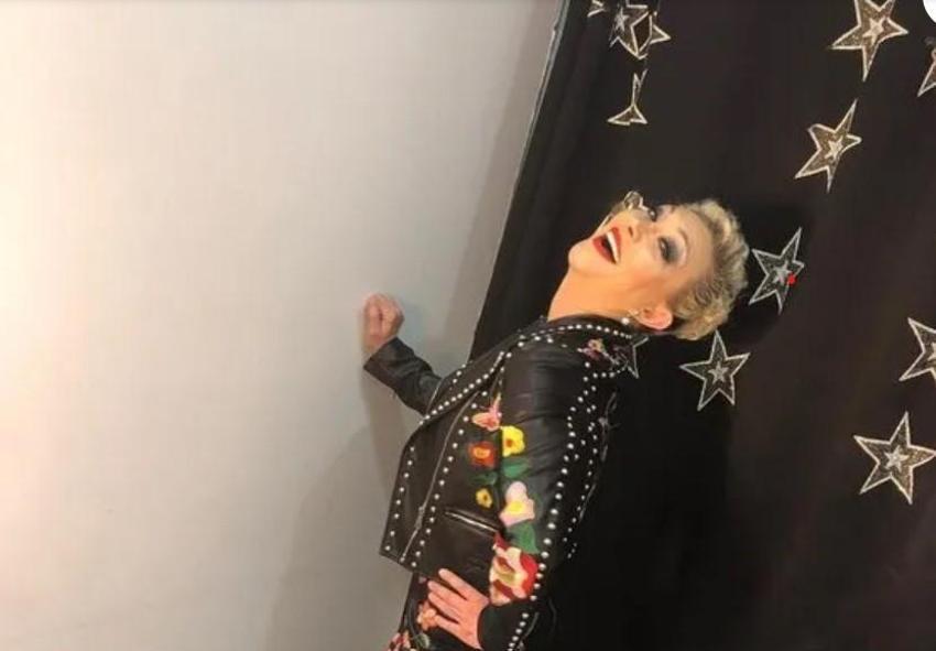 2 ayda 25 kilo sözü vermişti! Şarkıcı Güllü mide ameliyatı sonrası eridi, tükendi!