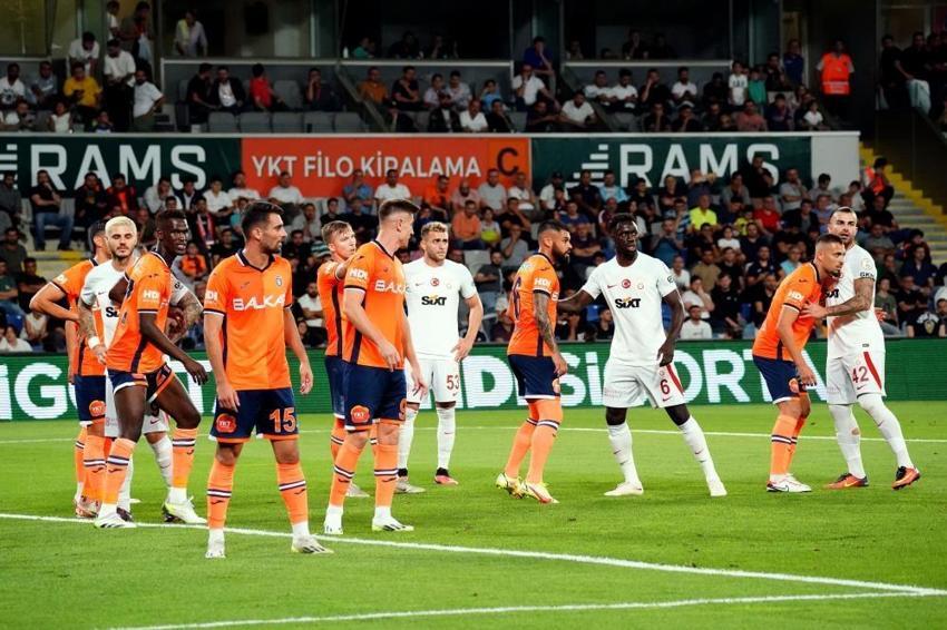 Galatasaray'da ilk ayrılık! Son şansını kaçırdı, yeni transfer ayağının tozuyla terk ediyor