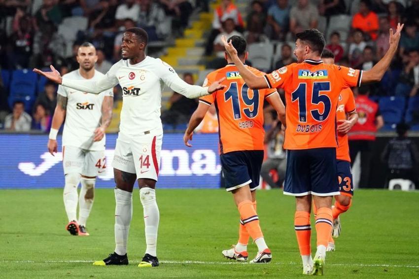 Galatasaray'da ilk ayrılık! Son şansını kaçırdı, yeni transfer ayağının tozuyla terk ediyor