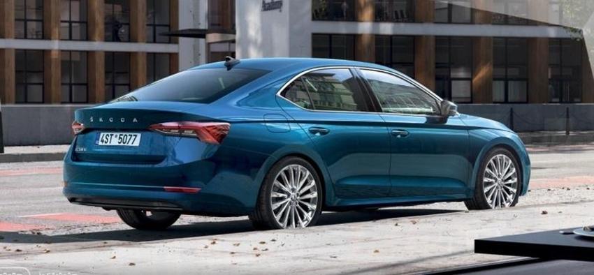 Skoda Octavia 2023 fiyatını yeni yıla taşıdı: Bayide pazarlığı bile var!