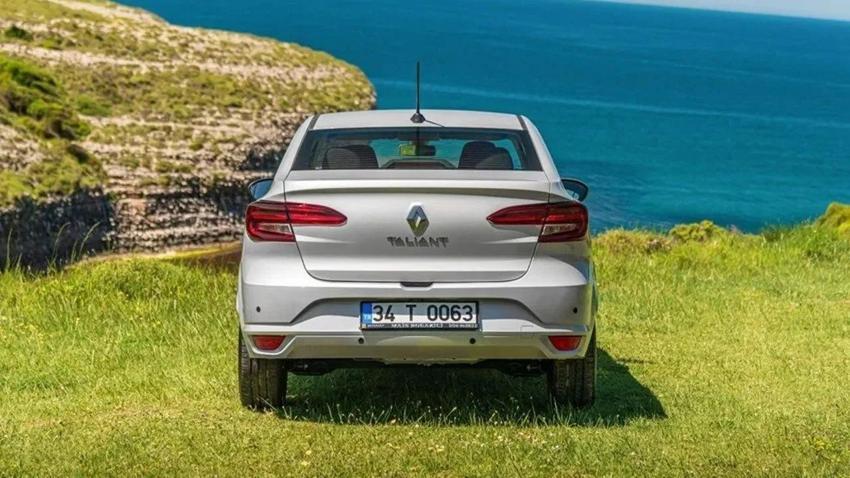 Renault bu modelde 2023 sürprizini sona sakladı: 838 bin TL'ye yeni yılda ayağınız yerden kesiliyor!