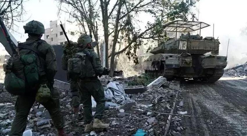 İsrail Gazze'de sivilleri vuruyor! Yemen Kızıldeniz'de 2 gemiye saldırdı