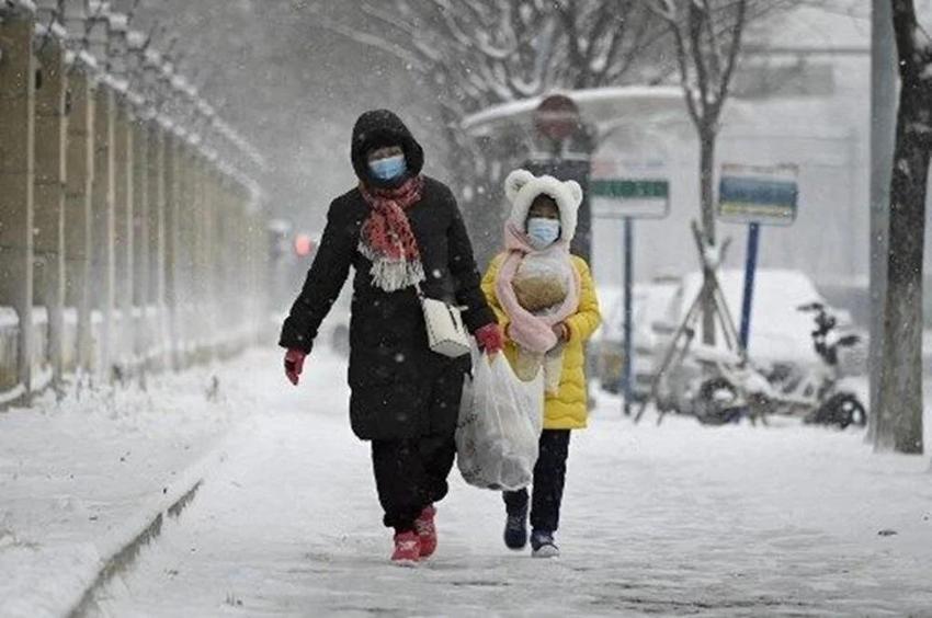 Meteoroloji kodu değiştirdi: Ani sıcaklık düşüşü kar yağışı getiriyor! Sağanak hafta sonunda esir alıyor