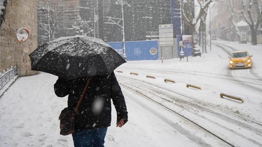 Meteoroloji kodu değiştirdi: Ani sıcaklık düşüşü kar yağışı getiriyor! Sağanak hafta sonunda esir alıyor