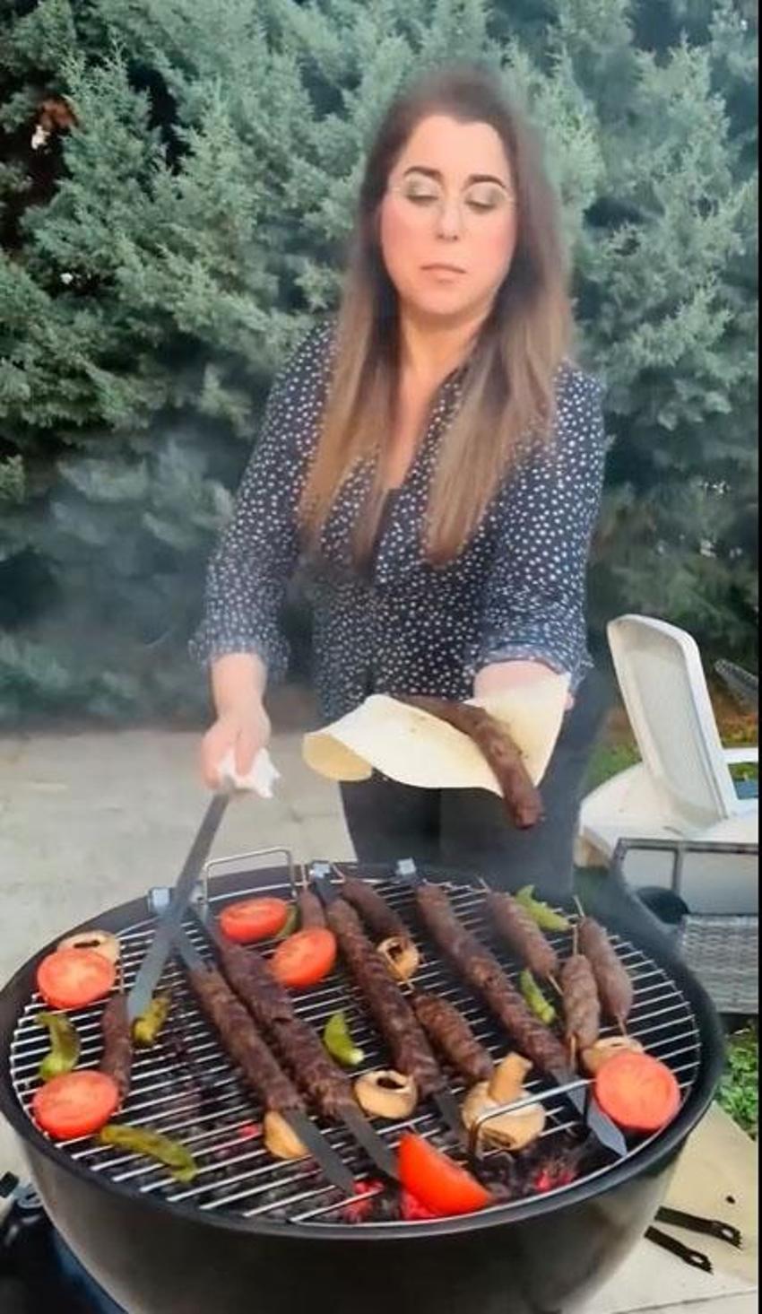 Ünlü türkücü İsviçre'ye yerleşmişti! Kebap ustalarına şapka çıkarttı