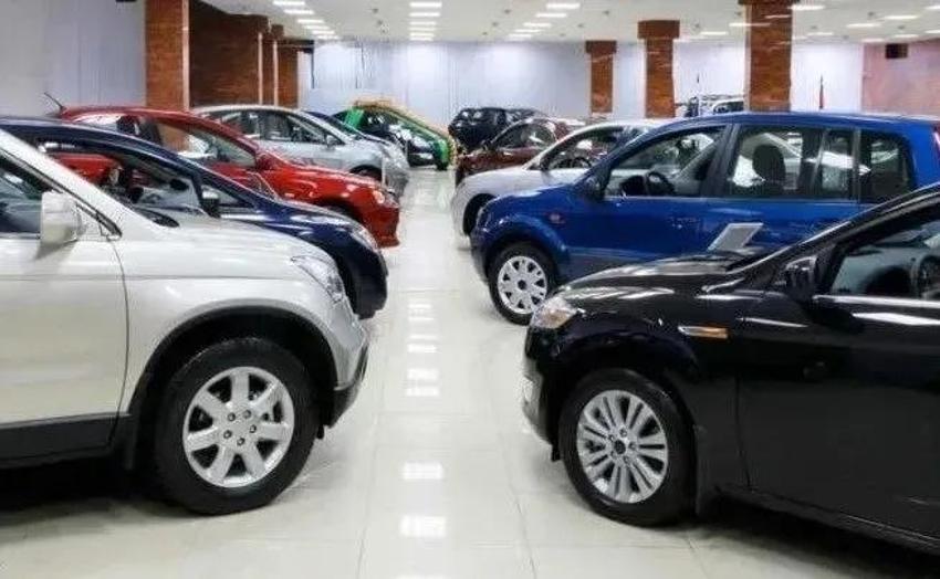 Otomobil almak isteyene 200 bin TL'nin altında 10 araç listeledik! 2024 öncesi bu fiyatlar inanılır gibi değil
