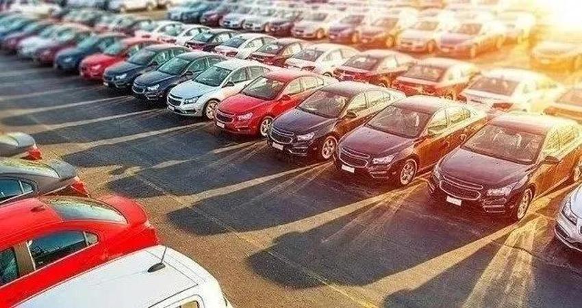 Otomobil almak isteyene 200 bin TL'nin altında 10 araç listeledik! 2024 öncesi bu fiyatlar inanılır gibi değil