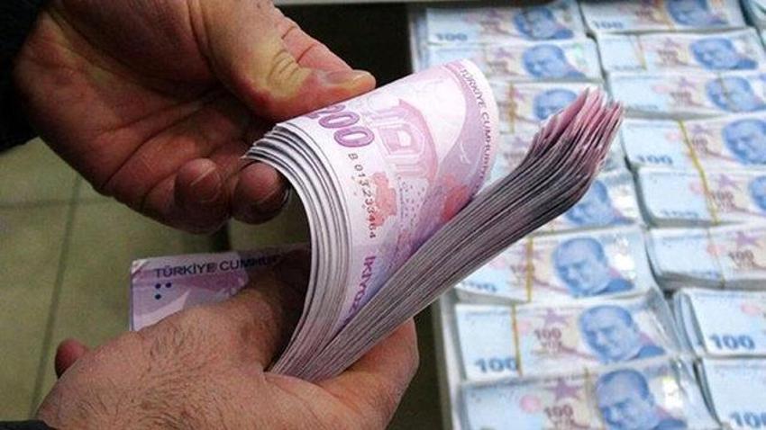 Çalışan emekliye 5 bin TL ödeme son gelişme: Takvim belli oldu! Çalışan emekliye 5000 TL ikramiye ne zaman yatacak?