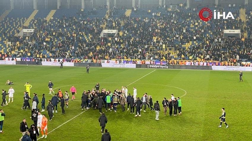 Halil Umut Meler saldırı öncesi ve sonrasını anlatarak 2018 yılını işaret etti: Emre Belözoğlu planladı ve provoke etti