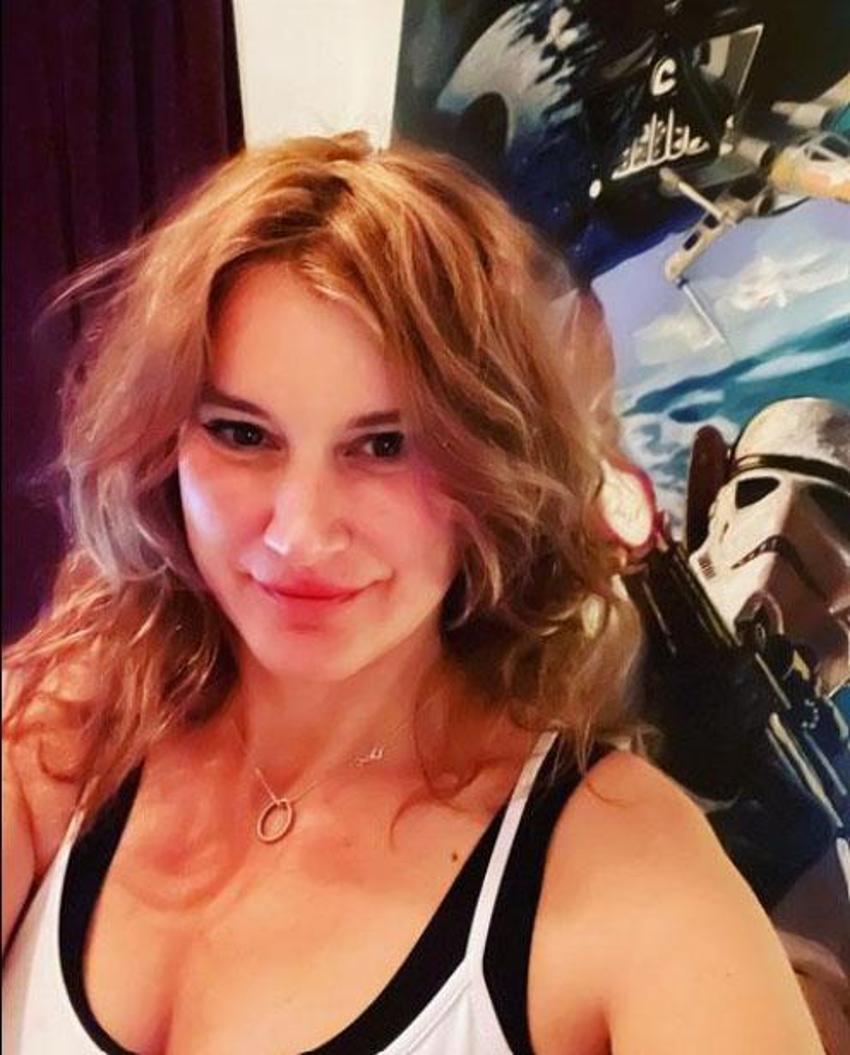 Yasemin Kozanoğlu'ndan üvey annesine kara para davası