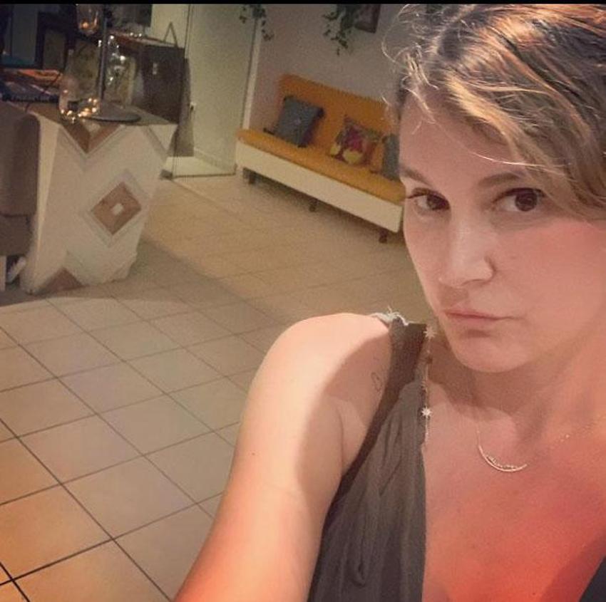 Yasemin Kozanoğlu'ndan üvey annesine kara para davası