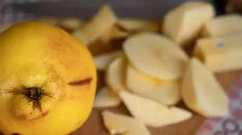Yerken üzerine bir de limon sıkın: Kışın yiyeni ne grip yakalıyor, ne boğaz ağrısı!