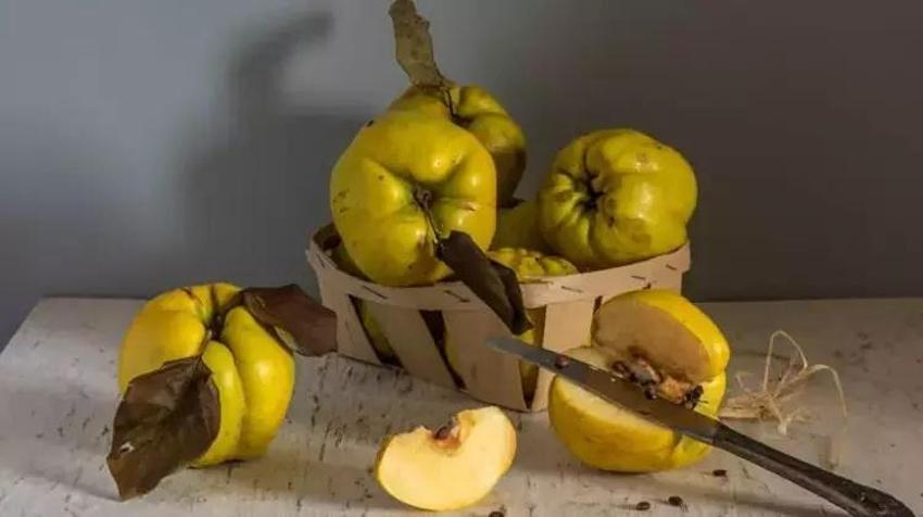 Yerken üzerine bir de limon sıkın: Kışın yiyeni ne grip yakalıyor, ne boğaz ağrısı!